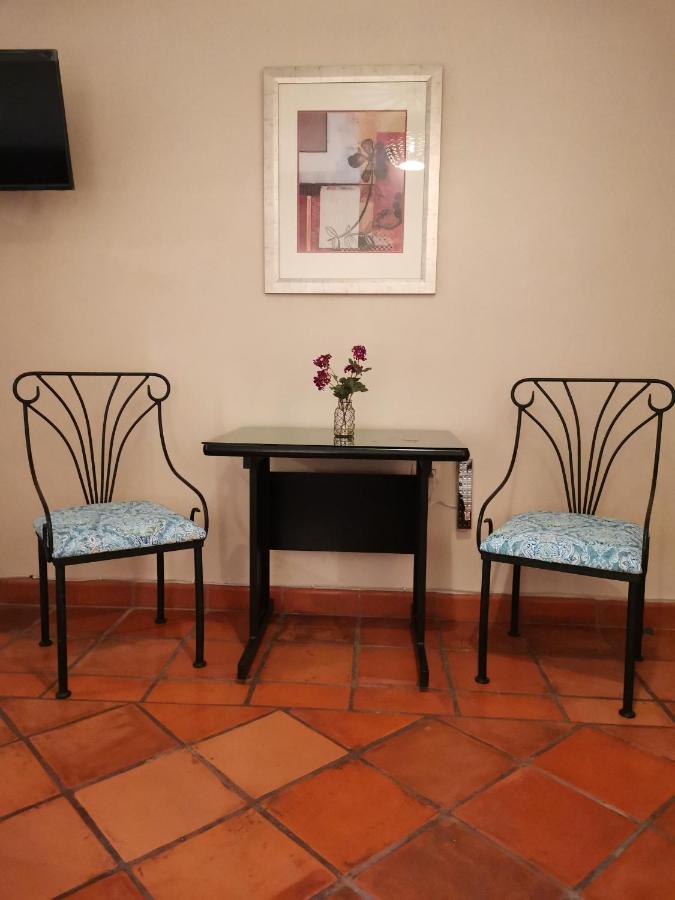 Hotel Las Alamedas Guanajuato Pokój zdjęcie